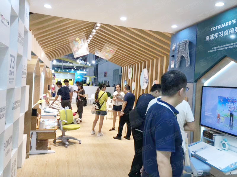 護(hù)童——嬰童展展臺制作 護(hù)童——嬰童展展臺制作